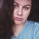 Cassandra, 33 года