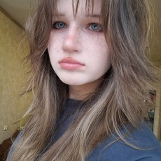 Фотография девушки Юлия, 18 лет из г. Кострома