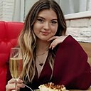 Полина, 22 года
