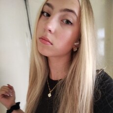 Фотография девушки Варя, 18 лет из г. Нижний Новгород
