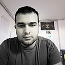 Иса, 24 года