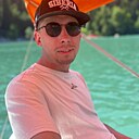Артемий, 33 лет
