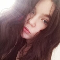 Фотография девушки Женя, 18 год из г. Оленегорск
