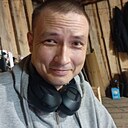 Михаил, 34 года