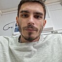 Артур, 24 года