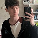 Денис, 20 лет