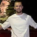 Олег, 33 года