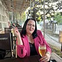 Manon, 44 года