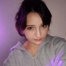 Фотография девушки Юлия, 18 лет из г. Киреевск