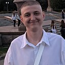 Роман, 20 лет