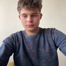 Фотография мужчины Мстислав, 18 лет из г. Калуга