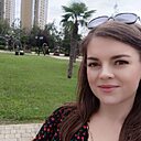 Павлина, 28 года